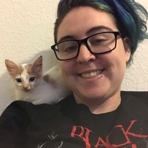 Meet your Posher, Hayley